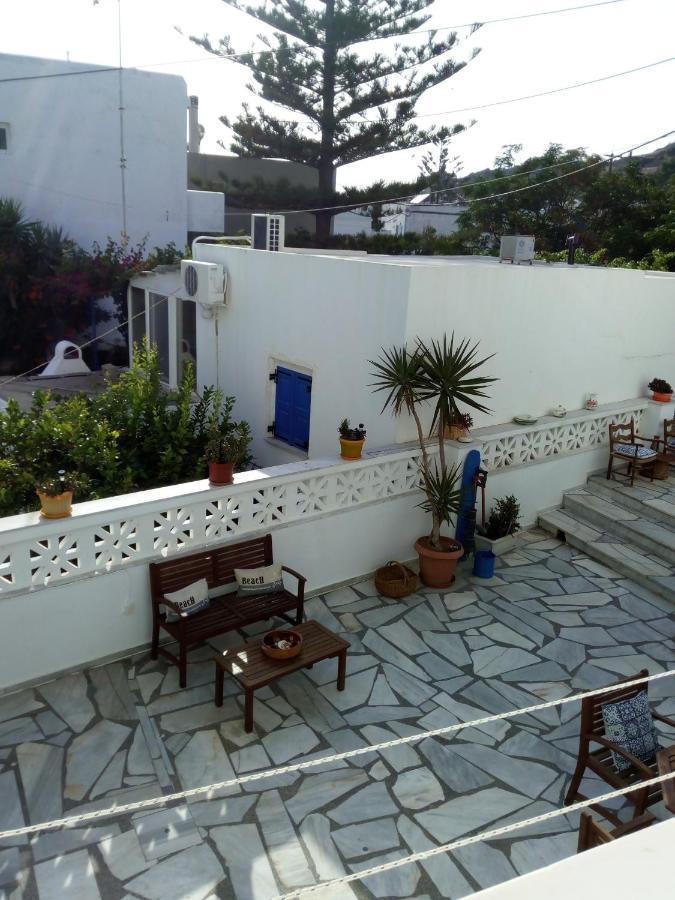 Agnes Rooms Kini Exterior photo